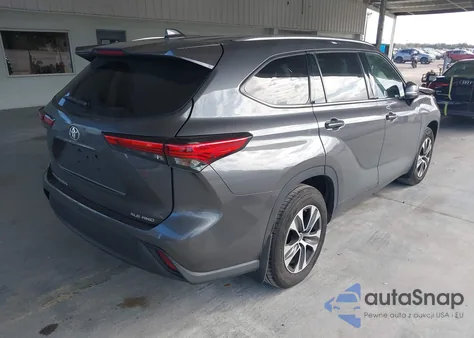 2021 Toyota Highlander Xle from USA, damaged, VIN 5TDHZRBH1MS557213